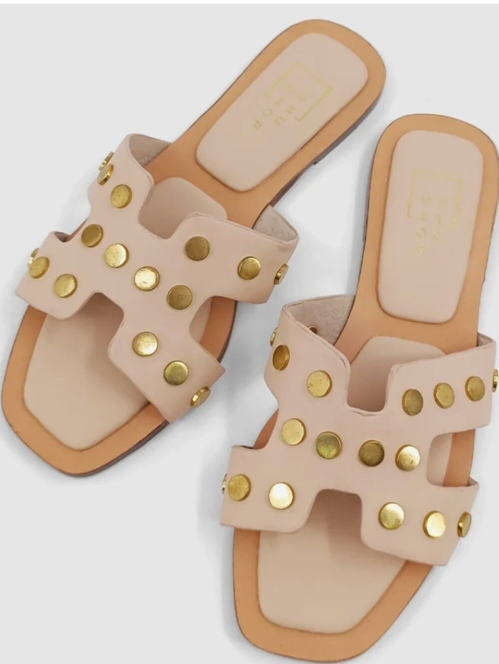 SHUSHOP💥Nwot💥Studded Nude Slide Sandals